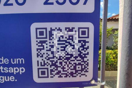 Casa à venda com 140m², 5 quartos e 4 vagasPLACA INSTALADA NA FACHADA