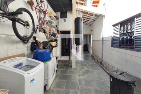 Casa à venda com 140m², 5 quartos e 4 vagasÁrea de Serviço