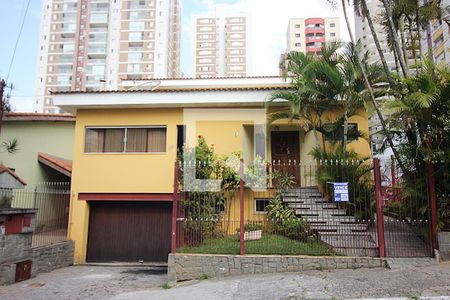 Casa à venda com 260m², 2 quartos e 2 vagasFachada