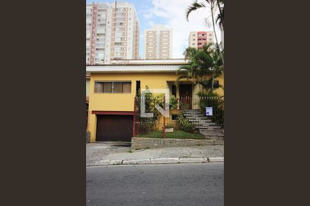 Casa à venda com 260m², 2 quartos e 2 vagasPlaca e Fachada