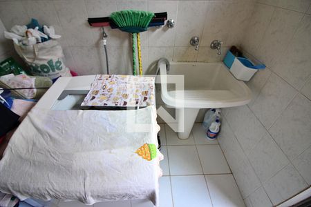 Casa à venda com 260m², 2 quartos e 2 vagasÁrea de Serviço