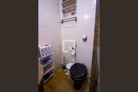 Apartamento à venda com 132m², 3 quartos e sem vaga Apartamento à venda com 132m², 3 quartos e sem vagaBanheiro da Suíte