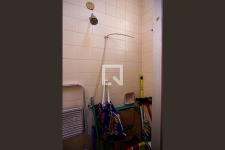 Apartamento à venda com 132m², 3 quartos e sem vaga Apartamento à venda com 132m², 3 quartos e sem vagaBanheiro de serviço