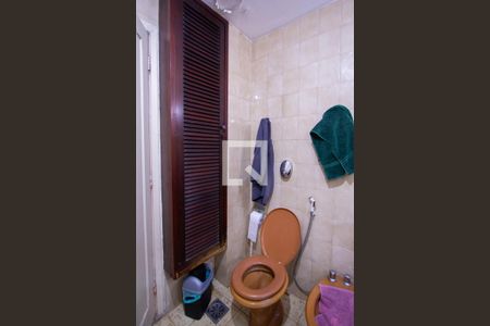 Apartamento à venda com 132m², 3 quartos e sem vaga Apartamento à venda com 132m², 3 quartos e sem vagaBanheiro Social