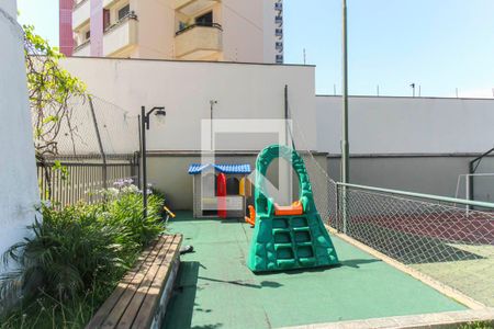 Apartamento à venda com 136m², 4 quartos e 2 vagas Apartamento à venda com 136m², 4 quartos e 2 vagasÁrea comum - Playground