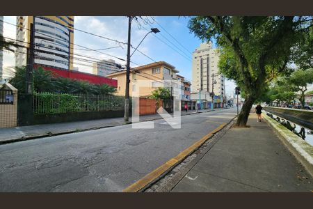 Apartamento para alugar com 136m², 4 quartos e 2 vagas Apartamento para alugar com 136m², 4 quartos e 2 vagasVista da Rua