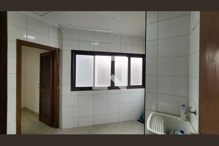 Apartamento para alugar com 136m², 4 quartos e 2 vagas Apartamento para alugar com 136m², 4 quartos e 2 vagasÁrea de Serviço