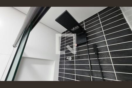 Apartamento para alugar com 136m², 4 quartos e 2 vagas Apartamento para alugar com 136m², 4 quartos e 2 vagasChuveiro