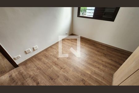 Apartamento para alugar com 136m², 4 quartos e 2 vagas Apartamento para alugar com 136m², 4 quartos e 2 vagasQuarto 2