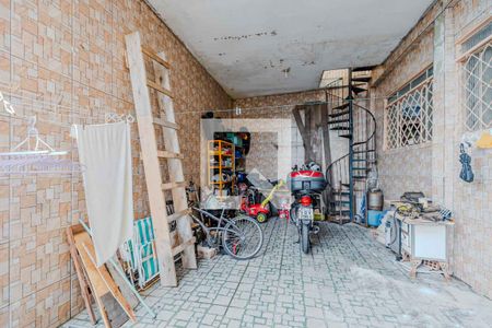 Casa à venda com 210m², 5 quartos e 4 vagasÁrea Externa