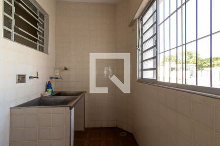 Casa à venda com 180m², 4 quartos e 4 vagasÁrea de Serviço