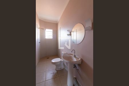 Casa à venda com 180m², 4 quartos e 4 vagasBanheiro