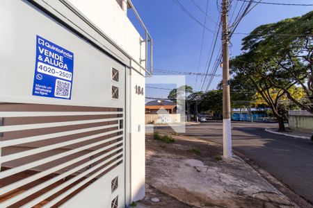 Casa à venda com 180m², 4 quartos e 4 vagasFachada