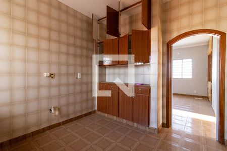 Casa à venda com 180m², 4 quartos e 4 vagasCozinha