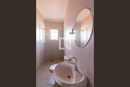 Casa à venda com 180m², 4 quartos e 4 vagasBanheiro