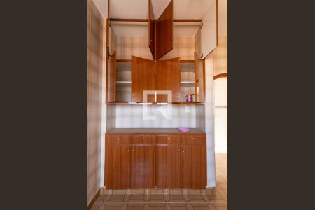 Casa à venda com 180m², 4 quartos e 4 vagasCozinha