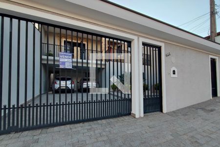 Casa à venda com 260m², 2 quartos e 4 vagasPLACA INSTALADA NA FACHADA