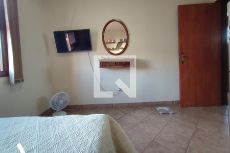 Casa à venda com 260m², 2 quartos e 4 vagasQuarto 2