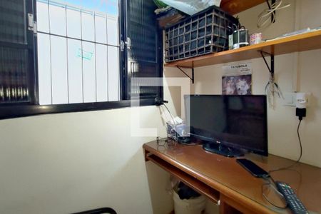 Casa à venda com 260m², 2 quartos e 4 vagasEscritório