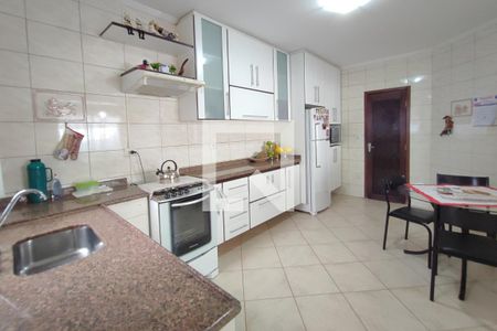 Casa à venda com 260m², 2 quartos e 4 vagasCozinha