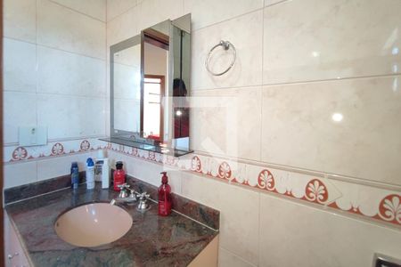 Casa à venda com 260m², 2 quartos e 4 vagasBanheiro Social