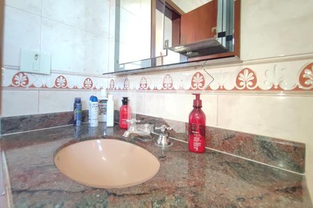 Casa à venda com 260m², 2 quartos e 4 vagasBanheiro Social