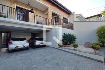 Casa à venda com 260m², 2 quartos e 4 vagasQuintal - Garagem