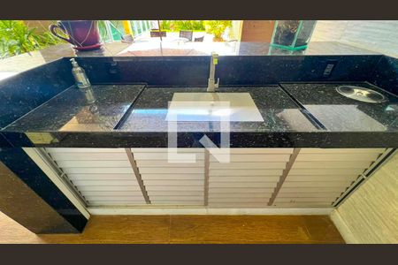 Casa à venda com 471m², 5 quartos e 4 vagas Casa à venda com 471m², 5 quartos e 4 vagasEspaço Gourmet