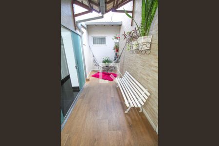 Casa à venda com 471m², 5 quartos e 4 vagas Casa à venda com 471m², 5 quartos e 4 vagasÁrea comum