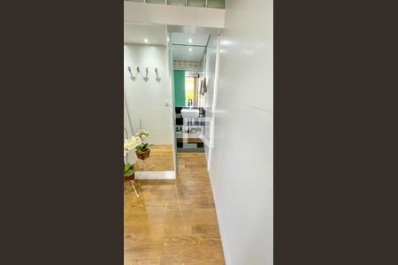 Casa à venda com 471m², 5 quartos e 4 vagas Casa à venda com 471m², 5 quartos e 4 vagasÁrea comum