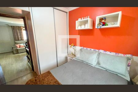 Casa à venda com 471m², 5 quartos e 4 vagas Casa à venda com 471m², 5 quartos e 4 vagasQuarto 5