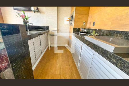 Casa à venda com 471m², 5 quartos e 4 vagas Casa à venda com 471m², 5 quartos e 4 vagasEspaço Gourmet