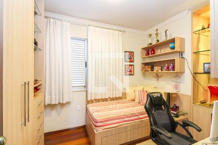 Apartamento à venda com 400m², 5 quartos e 4 vagas Apartamento à venda com 400m², 5 quartos e 4 vagasQuarto