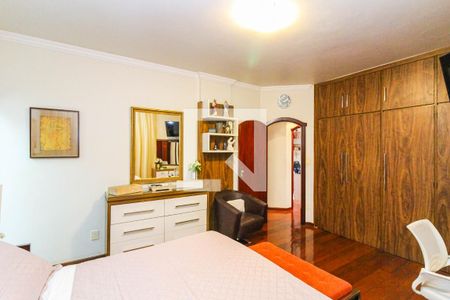 Apartamento à venda com 400m², 5 quartos e 4 vagas Apartamento à venda com 400m², 5 quartos e 4 vagasQuarto 4