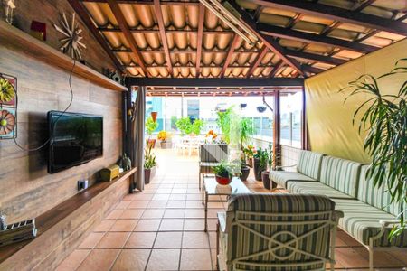 Apartamento à venda com 400m², 5 quartos e 4 vagas Apartamento à venda com 400m², 5 quartos e 4 vagasÁrea Gourmet