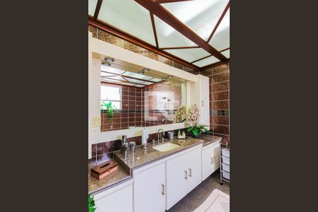 Apartamento à venda com 400m², 5 quartos e 4 vagas Apartamento à venda com 400m², 5 quartos e 4 vagasBanheiro da Área Gourmet