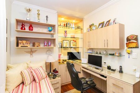 Apartamento à venda com 400m², 5 quartos e 4 vagas Apartamento à venda com 400m², 5 quartos e 4 vagasQuarto