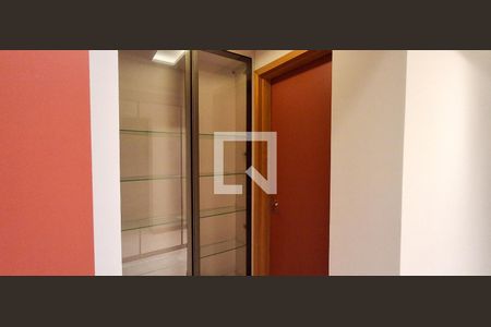 Apartamento à venda com 175m², 2 quartos e 3 vagas Apartamento à venda com 175m², 2 quartos e 3 vagasQuarto
