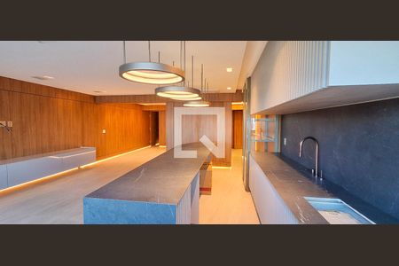 Apartamento à venda com 175m², 2 quartos e 3 vagas Apartamento à venda com 175m², 2 quartos e 3 vagasSala