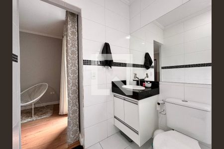 Casa à venda com 156m², 3 quartos e 3 vagas Casa à venda com 156m², 3 quartos e 3 vagasBanheiro da Suíte