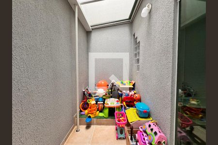 Casa à venda com 156m², 3 quartos e 3 vagas Casa à venda com 156m², 3 quartos e 3 vagasJardim de inverno