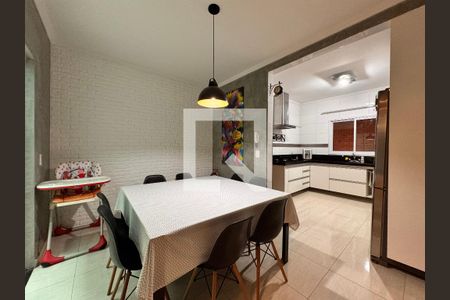 Casa à venda com 156m², 3 quartos e 3 vagas Casa à venda com 156m², 3 quartos e 3 vagasCopa