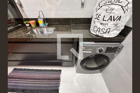 Casa à venda com 156m², 3 quartos e 3 vagas Casa à venda com 156m², 3 quartos e 3 vagasLavanderia/área gourmet