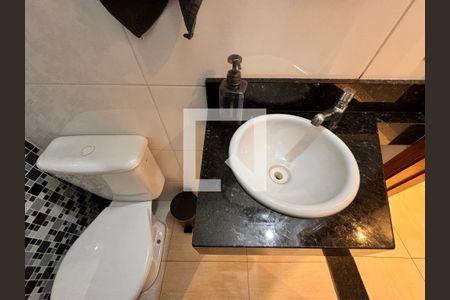 Casa à venda com 156m², 3 quartos e 3 vagas Casa à venda com 156m², 3 quartos e 3 vagasLavabo