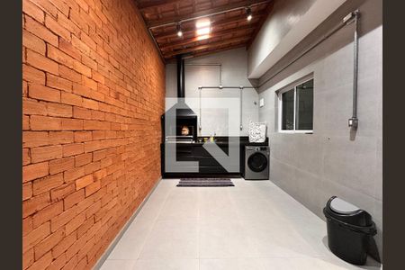 Casa à venda com 156m², 3 quartos e 3 vagas Casa à venda com 156m², 3 quartos e 3 vagasLavanderia/área gourmet