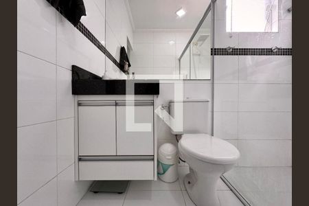 Casa à venda com 156m², 3 quartos e 3 vagas Casa à venda com 156m², 3 quartos e 3 vagasBanheiro da Suíte