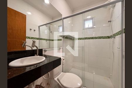 Casa à venda com 156m², 3 quartos e 3 vagas Casa à venda com 156m², 3 quartos e 3 vagasBanheiro