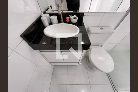 Casa à venda com 156m², 3 quartos e 3 vagas Casa à venda com 156m², 3 quartos e 3 vagasBanheiro da Suíte