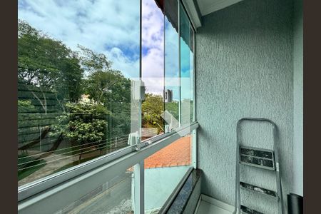 Casa à venda com 156m², 3 quartos e 3 vagas Casa à venda com 156m², 3 quartos e 3 vagasSacada