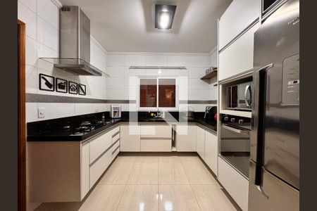 Casa à venda com 156m², 3 quartos e 3 vagas Casa à venda com 156m², 3 quartos e 3 vagasCozinha